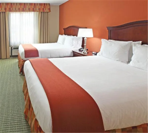 جناح عائلي، Holiday Inn Express Hotel Suites Henderson Traffic Star 2/8