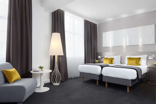 Standard, Radisson Blu Hotel, Leeds 1/8