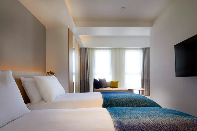 Premier, Twin Beds, Bathtub, TSUKI Tokyo 1/4
