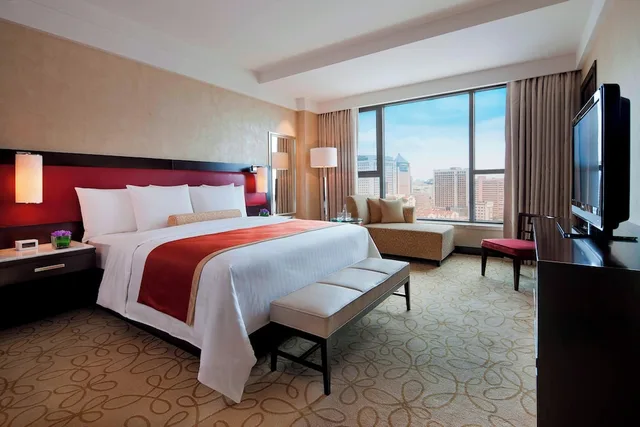 غرفة بريميير بسرير كينج بإطلالة على المدينة، Courtyard Hangzhou Wulin 2/8