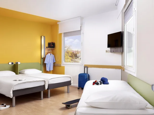 غرفة قياسية ثلاثية بثلاثة أسرّة، IBIS BUDGET WARSZAWA CENTRUM 2/5