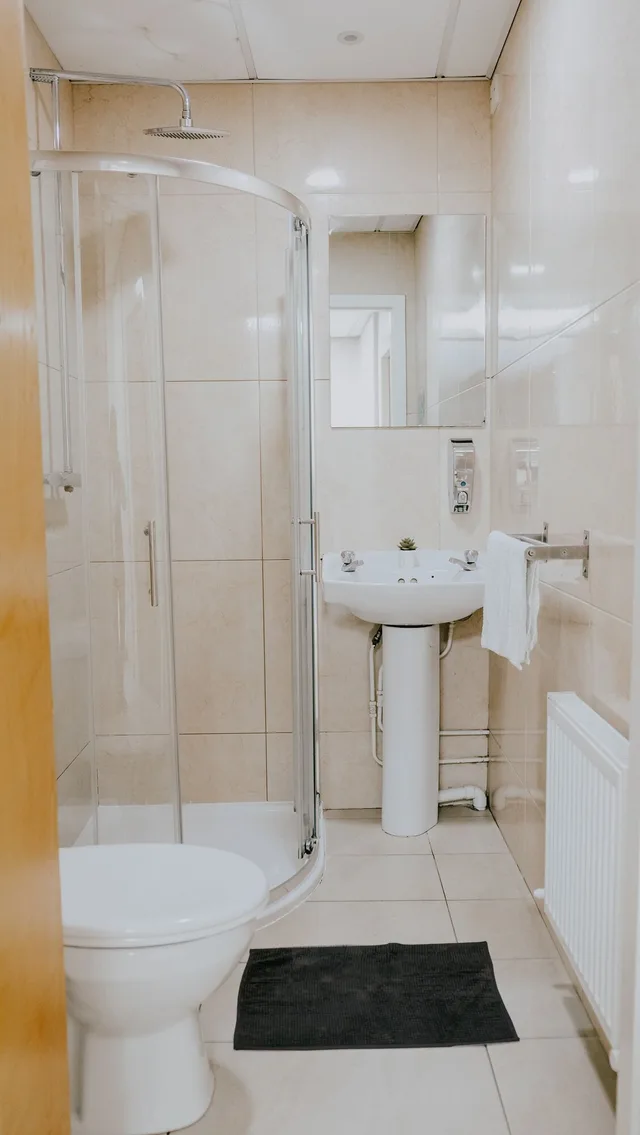 Female Dorm, Female Only, 4 People، Garden Lane Backpackers 2/2