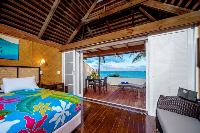 Studio, King Bed, Beach Front، Palm Grove 1/2