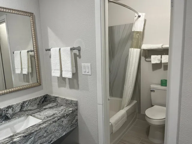 غرفة بسريرين كوين، Motel6 Vicksburg, MS 3/4