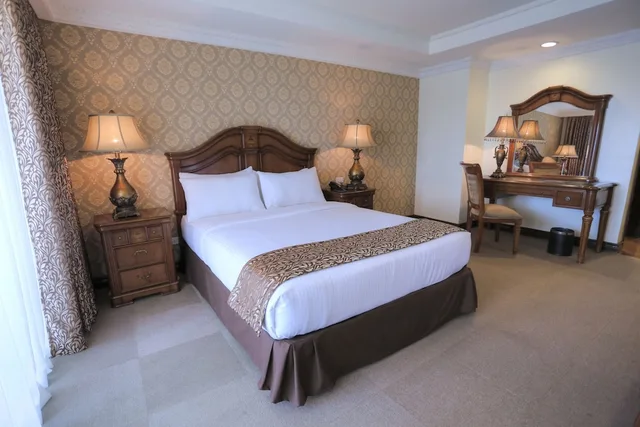 جناح تنفيذي بسرير كوين، Villa Caceres Hotel 1/3
