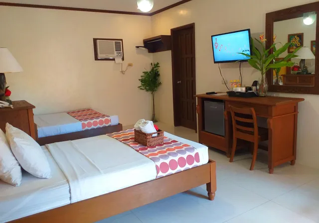 Suite, Mansion, Puerto Del Sol Beach Resort 3/3
