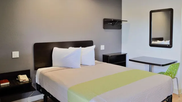 غرفة ديلوكس رباعية، Studio6 Buttonwillow, CA 9/10