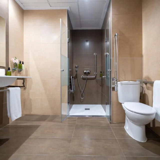 Room, Twin Beds, Accessible, Helios Hotel 5/8