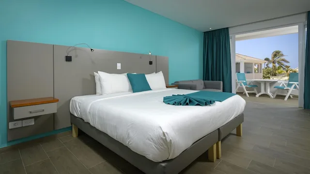 Standard, King Bed, Ocean Front, Sofa، Captain Don's Habitat Bonaire, BW Signature Collection 1/2