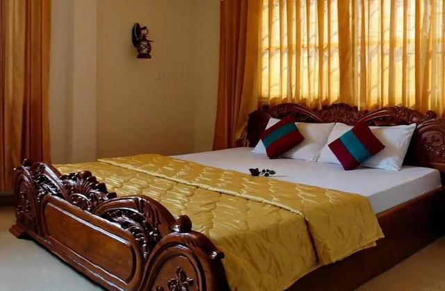 Standard, Double or Twin Bed, with Fan, Asia Hotel Battambang 2/2