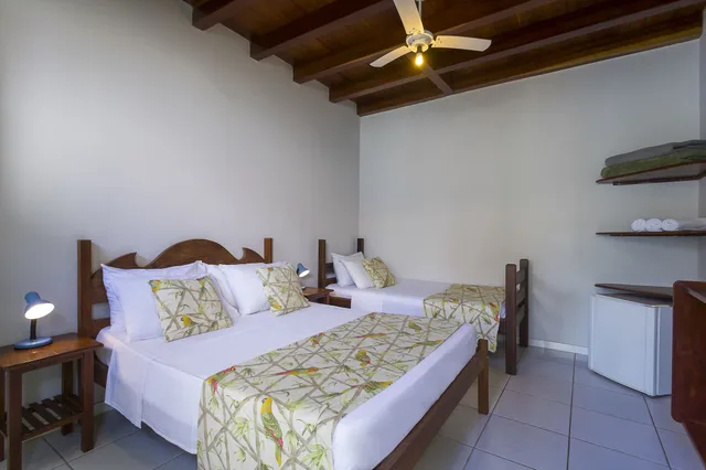 Colonial, Triple, 1 Double and 1 Single Bed، POUSADA VILA DO PORTO 5/10