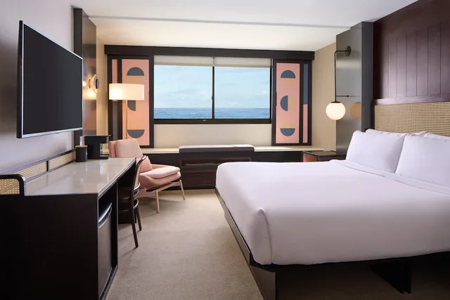 غرفة بسرير كينج بإطلالة على البحر، Hotel Renew 3/10