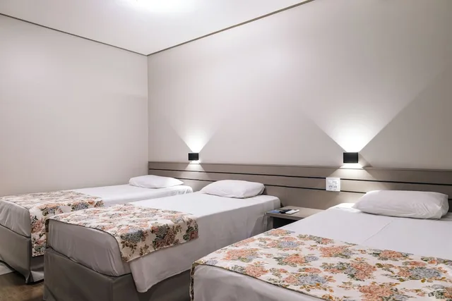غرفة سوبيريور ثلاثية بثلاثة أسرّة، Hotel Dan Inn Uberlandia 1/5