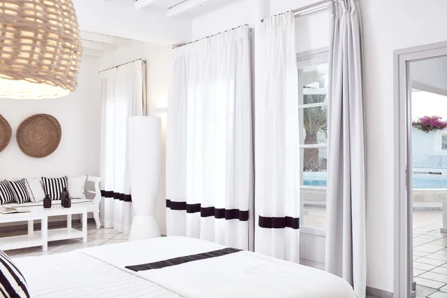 Junior Suite, Studio, Jetted Tub، Mr Mrs White Paros 2/3