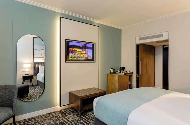 غرفة قياسية بسريرين منفصلين، Southern Sun Rosebank 8/8
