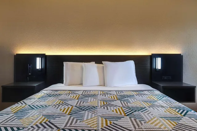 غرفة بسرير كينج، Motel6 Buttonwillow, CA - Central 3/4