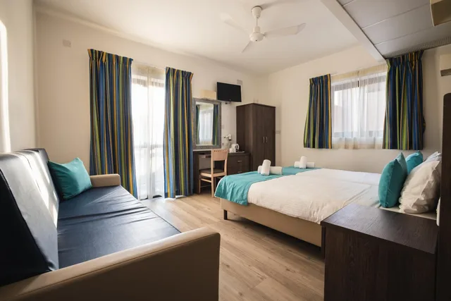 غرفة ثلاثية، Sunseeker Holiday Complex 2/5