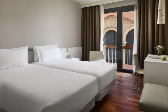 غرفة قياسية بسريرين منفصلين مع سرير إضافي، Nh Castellon Mindoro 2/8