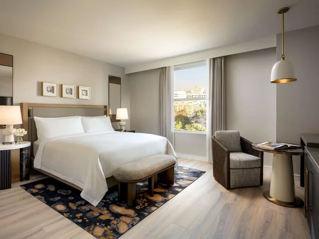 جناح بسرير كينج بغرفة نوم واحدة لذوي الإعاقة، Fairmont Breakers Long Beach 1/4