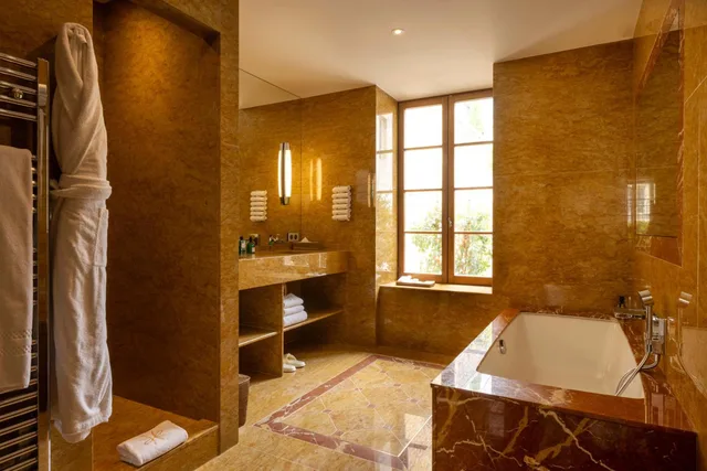 Madison, Suite، L Hotel de Beaune 3/6