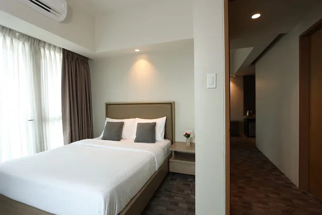 جناح تنفيذي بسريرين كوين بإطلالة على المدينة بغرفتي نوم، Sotogrande Katipunan 1/2