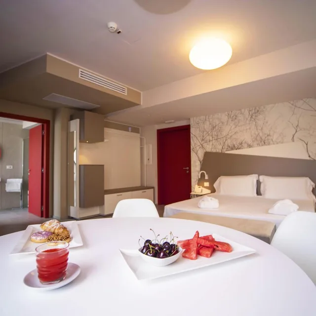 جناح جونيور، Malavoglia Inn 6/10