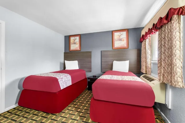 غرفة بسرير مزدوج، Americas Best Value Inn Belleville 2/4