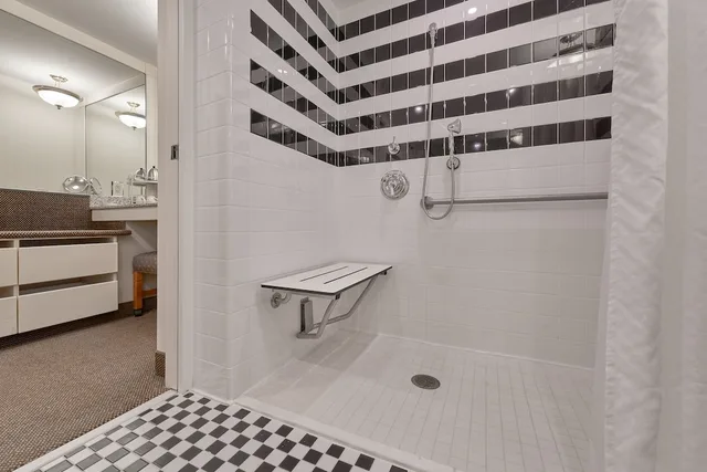 غرفة بسرير كوين لذوي الإعاقة، O Henry Hotel 4/6