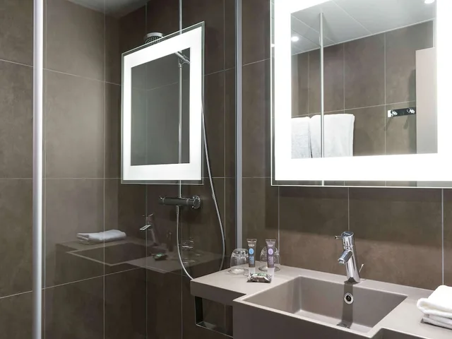 غرفة سوبيريور بسرير كوين مع أريكة، NOVOTEL CHATEAU DE VERSAILLES 6/8