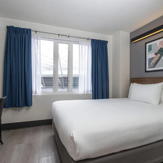 غرفة قياسية بسرير كينج وسرير كوين، Hotel Willo 2/3