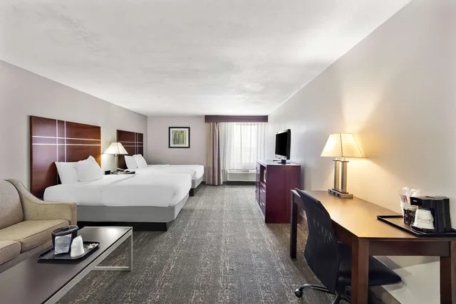 Room, 2 Double Beds, Sofa, Best Western Luxbury Inn Fort Wayne 3/4