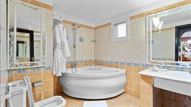Harem, Deluxe, Double or Twin Bed, Garden and Pool View، TOP Domina Coral Bay Resort 3/3