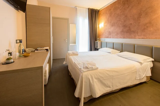 غرفة كومفورت بسرير مزدوج، Hotel Helvetia 4/7