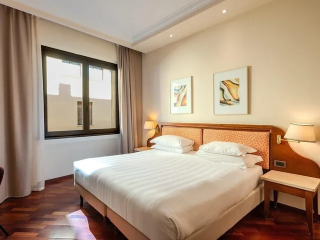 جناح جونيور بسرير كوين مع أريكة، B&B HOTEL Firenze Pitti Palace al Ponte Vecchio 1/7