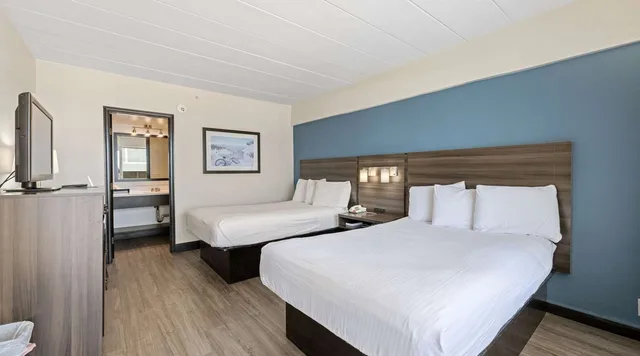 Room, 2 Double Beds, SureStay Hotel by Best Western Virginia Beach Royal Clipper 5/10