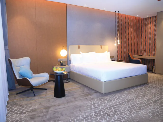 غرفة ديلوكس بسرير كينج، Skylight In Terminal Hotel 2/4
