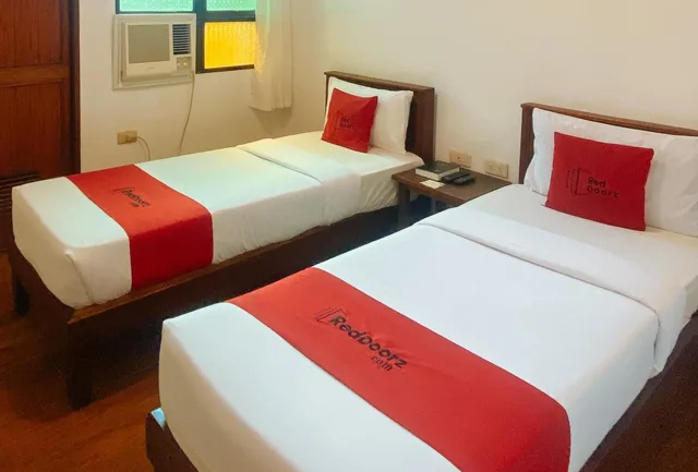 غرفة بسريرين منفصلين، Oyo 120 Balai Sofia 1/8