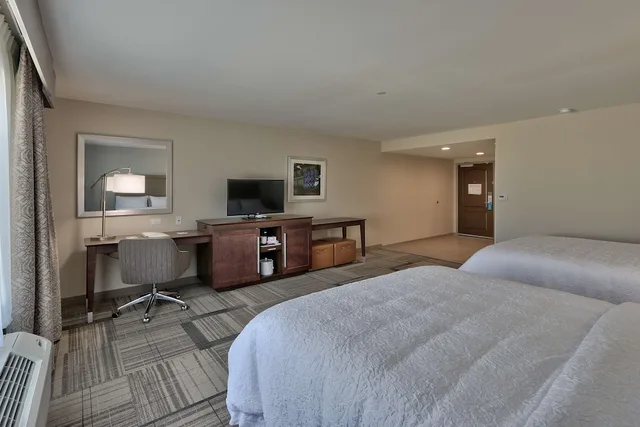 استوديو بسريرين كوين مع أريكة لذوي الإعاقة، Hampton Inn and Suites Artesia 2/5