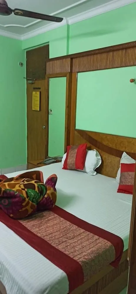 غرفة قياسية بسرير مزدوج، Hotel Delhi Regency 4/10