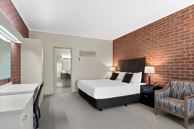 غرفة تنفيذية بسرير كينج، Burke And Wills Motor Inn Swan Hill 2/3