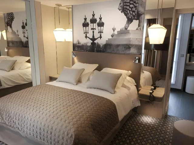 غرفة ديلوكس بسرير كوين وسريرين منفصلين، Hotel La Lanterne & Spa 1/2