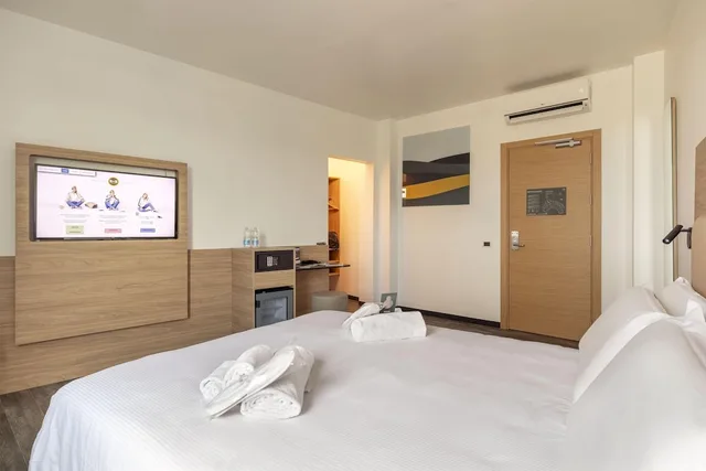 غرفة سوبيريور بسرير كوين، B&B Hotel Pomezia Roma 3/8