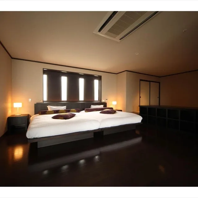 جناح ديلوكس، Hotel Amandi 1/3