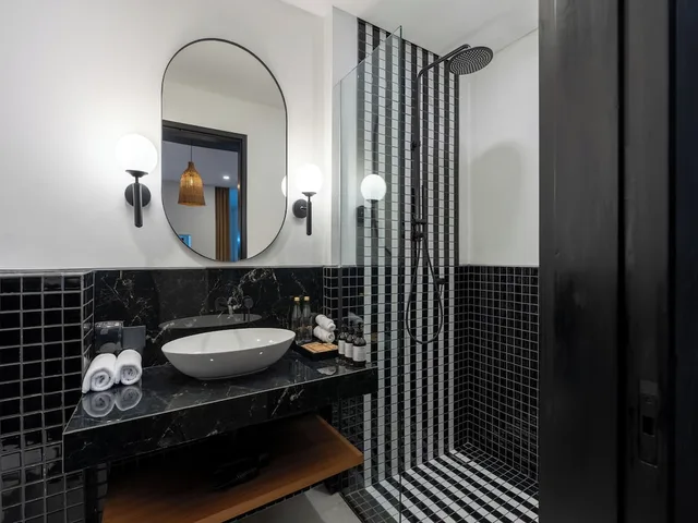 1 Bedroom, Deluxe, Suite, King Bed, Pool Access، Kiara Beachtown Nusa Dua 4/6