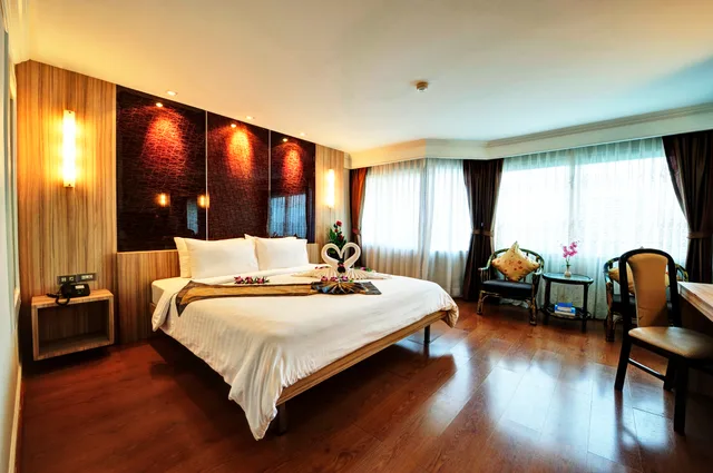 Deluxe, Double or Twin Bed, Coco Beach Hotel Jomtien Pattaya 1/8