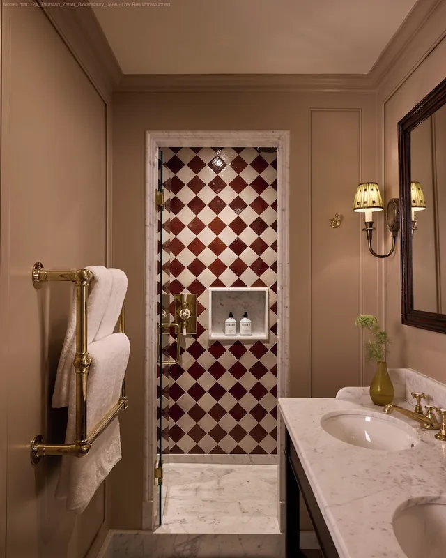 جناح جونيور بسرير كينج، GRANGE BLOOMS HOTEL 3/6