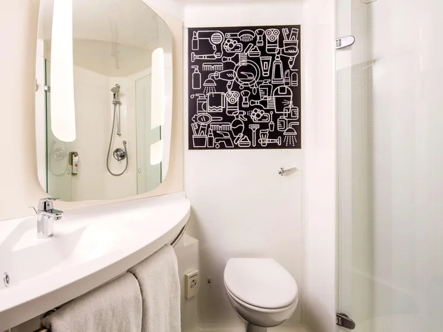 غرفة قياسية بسريرين منفصلين، ibis London Wembley 8/9