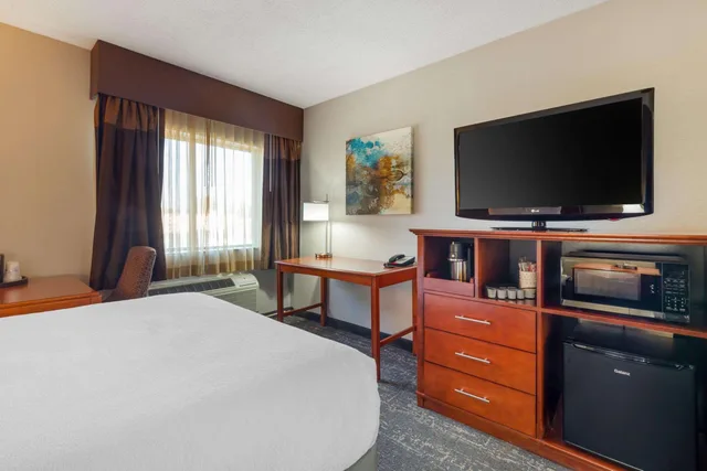غرفة رباعية بسريرين مزدوجين، Clarion Inn North Haven - New Haven North 4/5