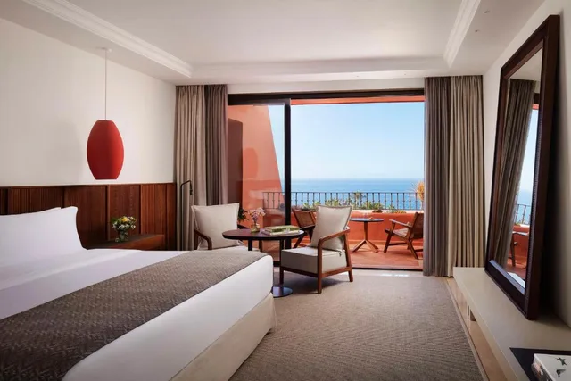 غرفة بريميوم بإطلالة على البحر مفردة بسرير مزدوج، Tivoli La Caleta Tenerife Resort 1/2