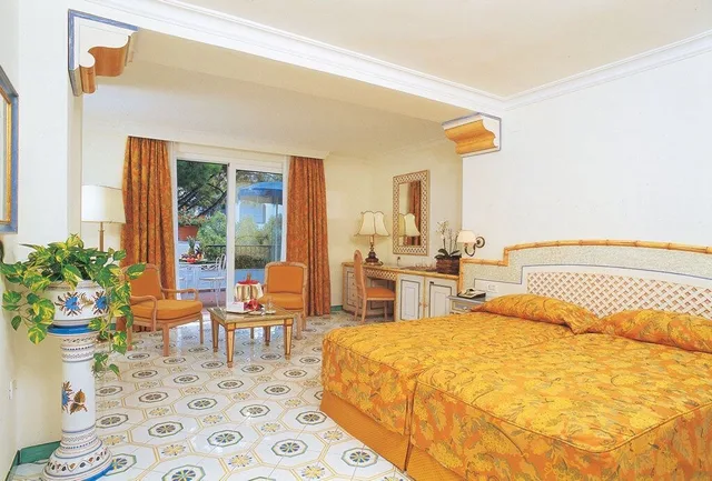 غرفة سوبيريور بسرير مزدوج أو سريرين منفصلين، GRAND HOTEL IL MORESCO 3/7